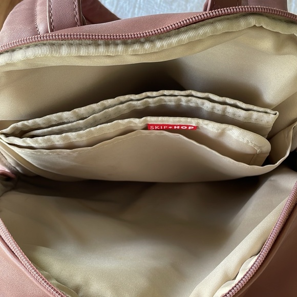 Skip Hop Diaper Bag - Picture 7 of 8
